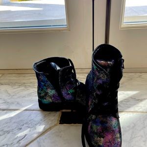 Girls  SPORX boots!  Never Worn!